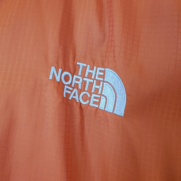 The North Face Pitaya Hooded Fleece Lined Windbreaker - Picture 3 of 8